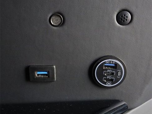 Used 2021 Mercedes-Benz Sprinter 3500 image 82