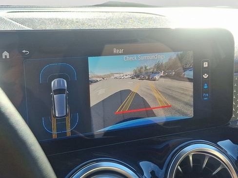 Used 2024 Mercedes-Benz GLB 250 GLB 250 image 18