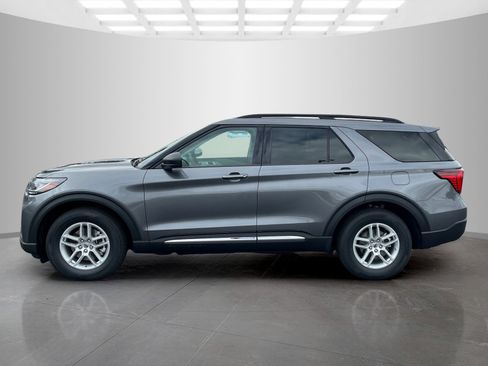 New 2025 Ford Explorer Active w/ Active Comfort Package image 7
