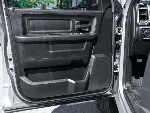 Used 2024 RAM 3500 Tradesman image 16