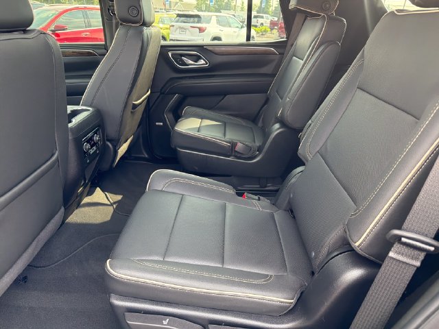 Used 2024 Chevrolet Tahoe Premier AWD/4WD image 25
