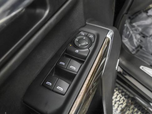 Used 2021 Chevrolet Silverado 1500 LT Trail Boss w/ Convenience Package II AWD/4WD image 39