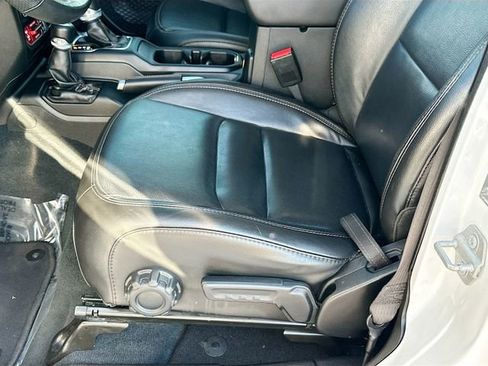 Certified 2022 Jeep Wrangler Unlimited Rubicon w/ Trailer Tow Package image 19