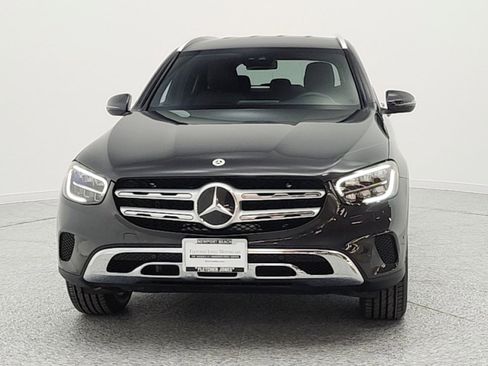 Used 2022 Mercedes-Benz GLC 300 image 2