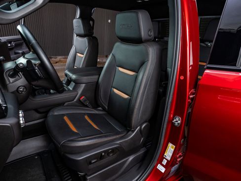 Used 2024 GMC Sierra 1500 AT4 w/ Technology Package image 27