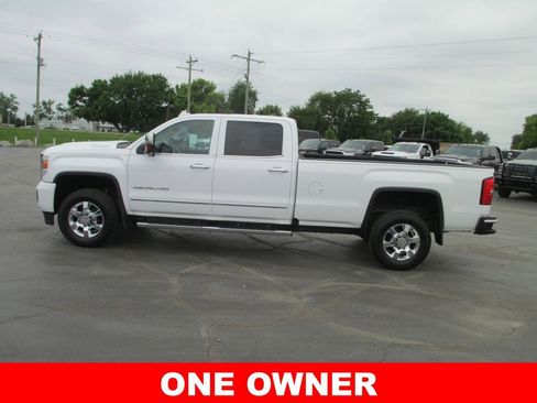 Used 2017 GMC Sierra 3500 Denali w/ Duramax Plus Package AWD/4WD image 10