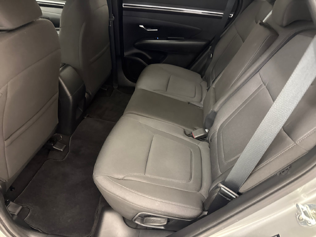 Used 2022 Hyundai Tucson SE FWD image 16