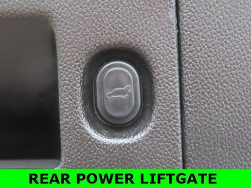 Used 2015 GMC Yukon XL Denali w/ Enhanced Security Package image 33