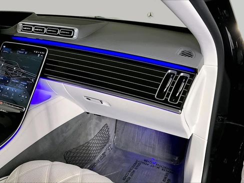 Certified 2023 Mercedes-Benz Maybach S 580 4MATIC image 19