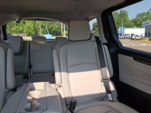 Certified 2025 Honda Odyssey Touring image 20