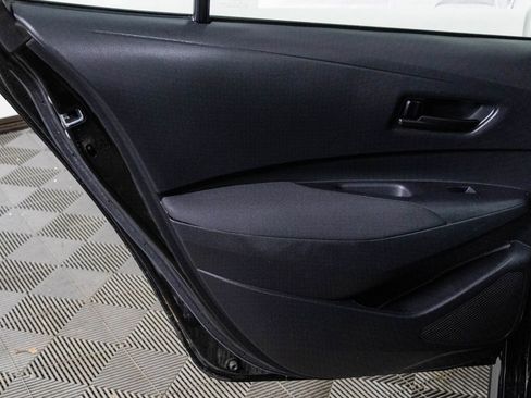 Used 2023 Toyota Corolla LE image 32