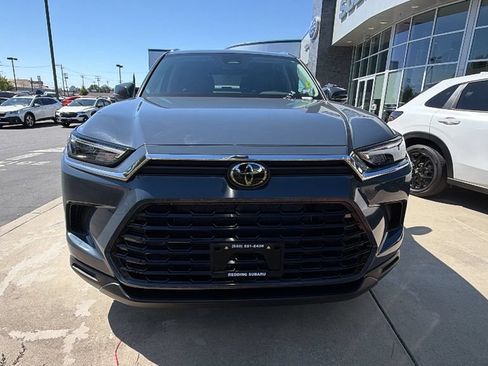 Used 2025 Toyota Grand Highlander FWD image 8