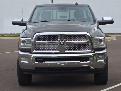 Used 2016 RAM 3500 Laramie AWD/4WD image 9