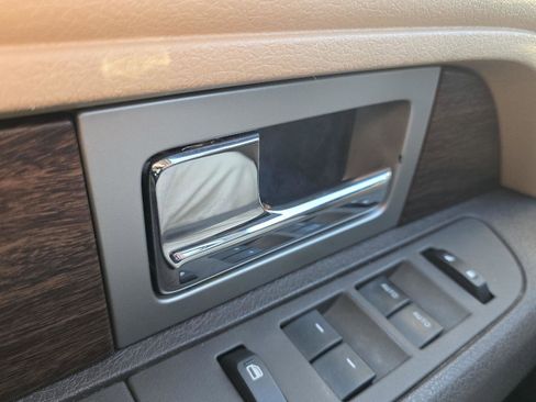 Used 2013 Ford F150 Lariat w/ Luxury Equipment Group image 10