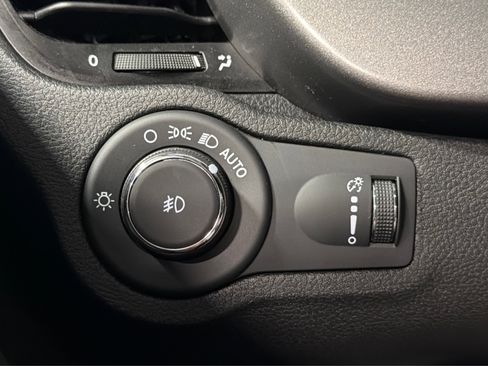 Used 2023 FIAT 500X Sport w/ Technology Group AWD/4WD image 20