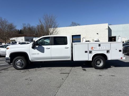 New 2025 Chevrolet Silverado 3500 LT w/ Convenience Package image 6