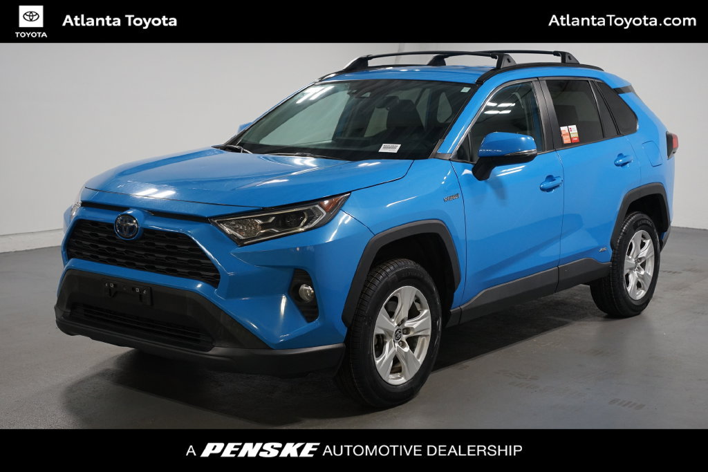 Used 2021 Toyota RAV4 XLE w/ XLE Grade Weather Package AWD/4WD image 1