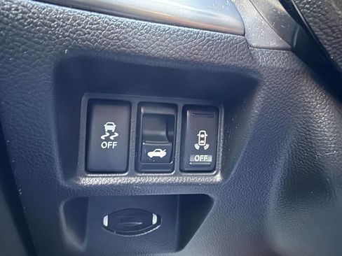 Used 2012 INFINITI G37 x Sedan w/ Premium Pkg image 26