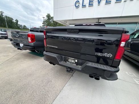 Used 2020 Chevrolet Silverado 1500 High Country w/ Technology Package AWD/4WD image 22