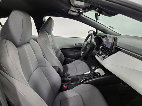 Used 2026 Toyota Corolla SE FWD image 15