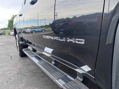 Used 2020 GMC Sierra 2500 Denali w/ Denali Ultimate Package AWD/4WD image 24