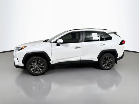 Used 2025 Toyota RAV4 Limited AWD/4WD image 9