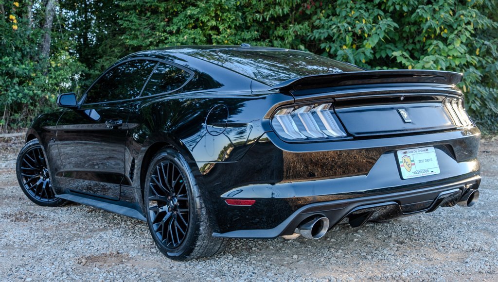 Used 2016 Ford Mustang GT Premium w/ GT Performance Package RWD image 3