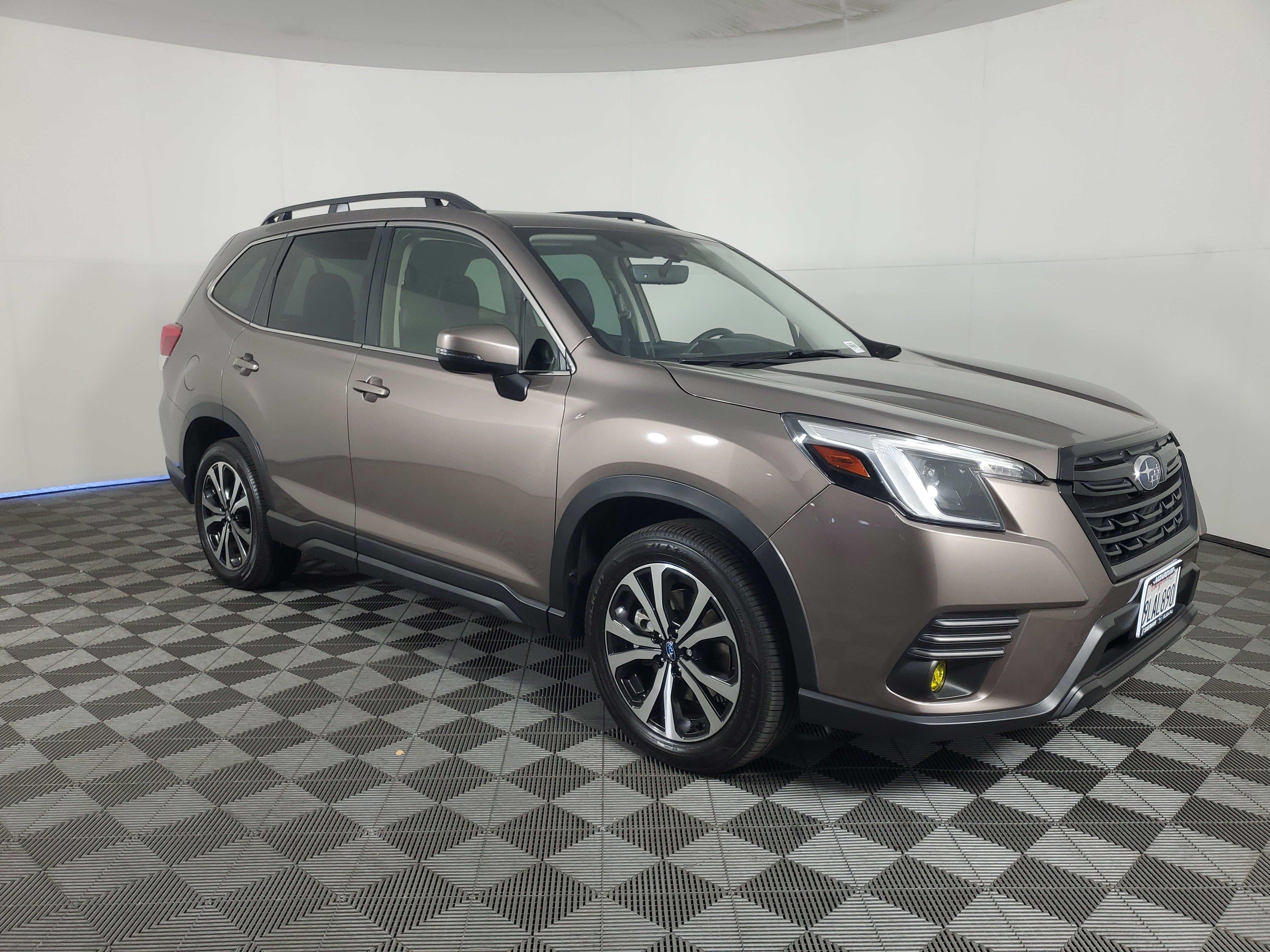 Used 2024 Subaru Forester Limited AWD/4WD image 2