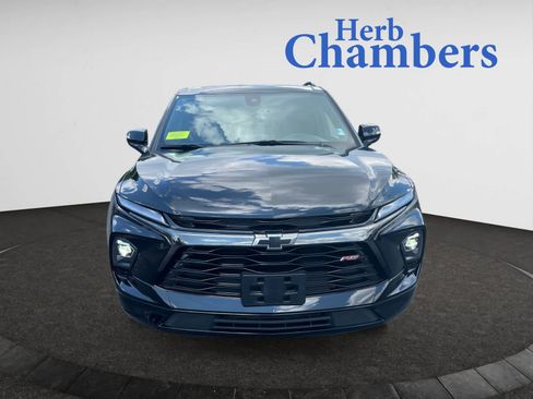 Used 2023 Chevrolet Blazer RS w/ Enhanced Convenience Package image 2