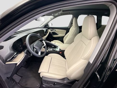 Used 2025 Audi Q5 Premium Plus w/ Premium Plus AWD/4WD image 18