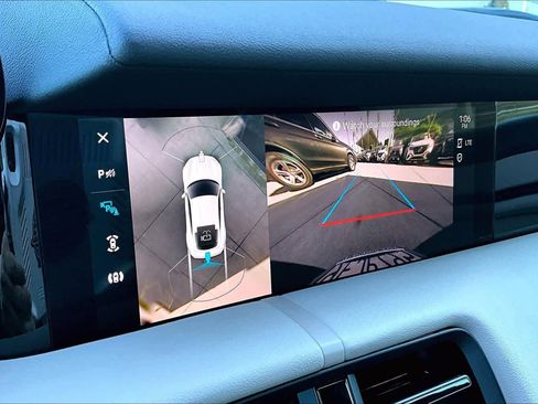 Used 2023 Porsche Taycan image 26