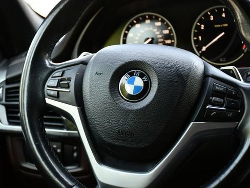 Used 2018 BMW X5 xDrive40e AWD/4WD image 19