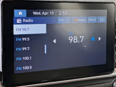 Used 2025 Hyundai Venue SEL image 21