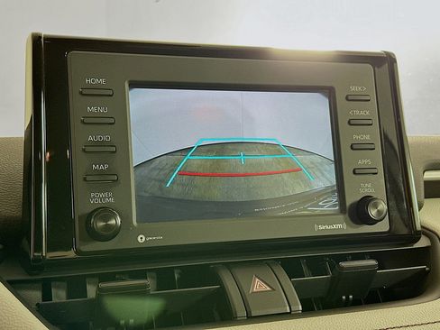 Used 2020 Toyota RAV4 XLE image 22