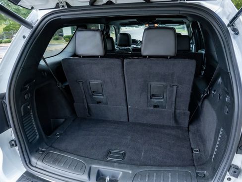 Used 2024 Dodge Durango GT AWD/4WD image 16