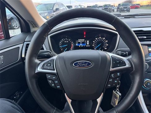 Used 2014 Ford Fusion SE w/ Equipment Group 201A image 27