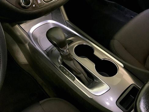 Used 2021 Chevrolet Malibu LT image 17