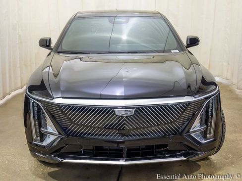 New 2025 Cadillac Lyriq Luxury w/ LPO, Floor Liner Package image 4