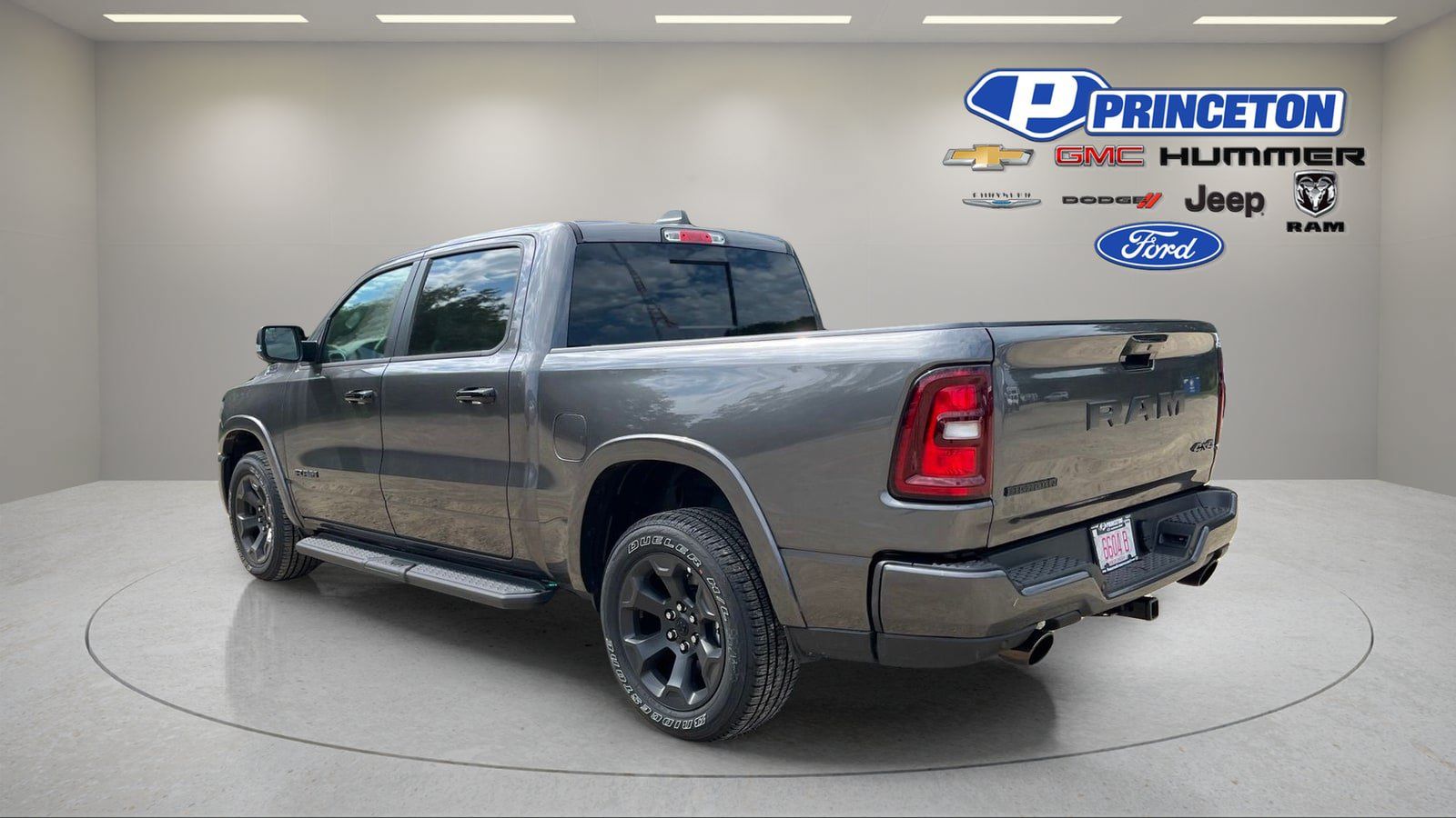 Used 2025 RAM 1500 Big Horn AWD/4WD image 5