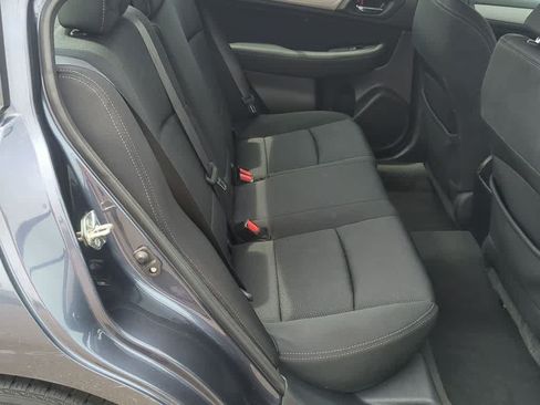 Used 2017 Subaru Legacy 2.5i Premium AWD/4WD image 18