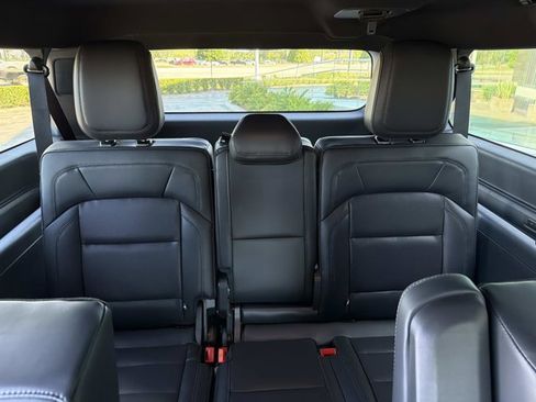 New 2026 Lincoln Navigator L Reserve AWD/4WD image 23