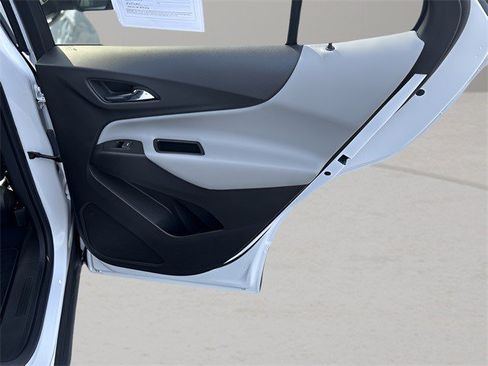 Certified 2022 Chevrolet Equinox LT image 16