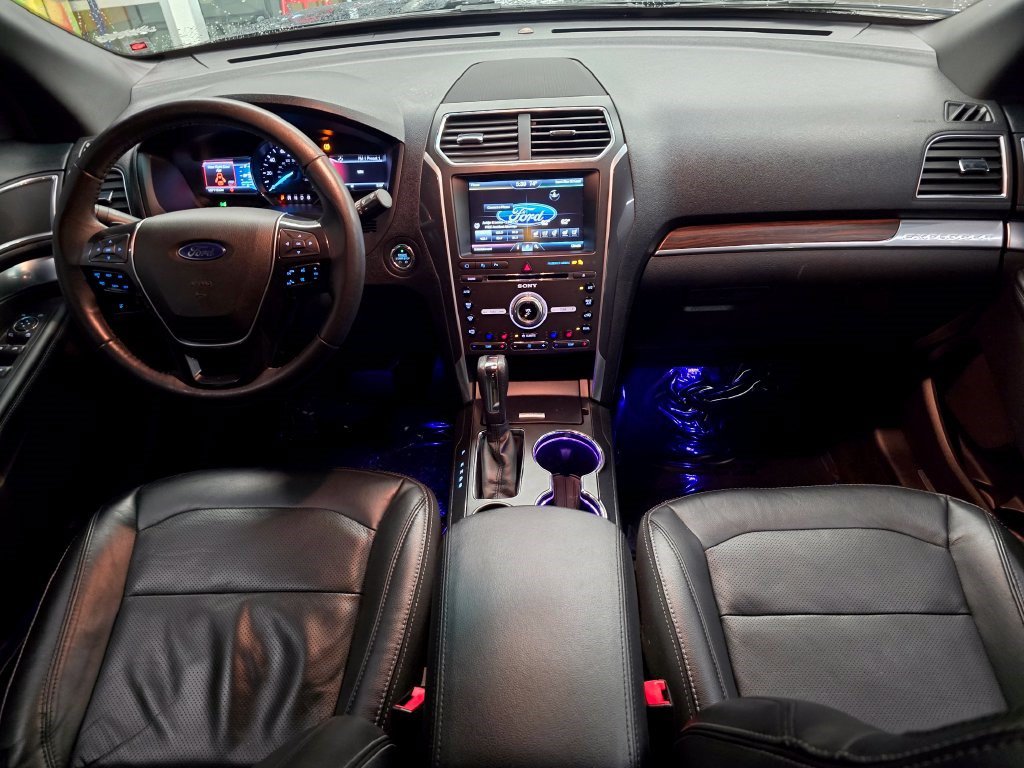 Used 2016 Ford Explorer Limited w/ Equipment Group 301A FWD image 37