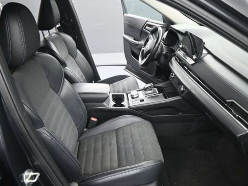 Used 2024 Mitsubishi Outlander SE Black Edition AWD/4WD image 14