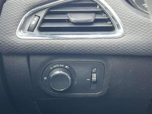 Used 2019 Chevrolet Cruze LT w/ LT Fleet Convenience Package image 31