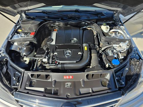 Used 2014 Mercedes-Benz C 250 Sport image 39