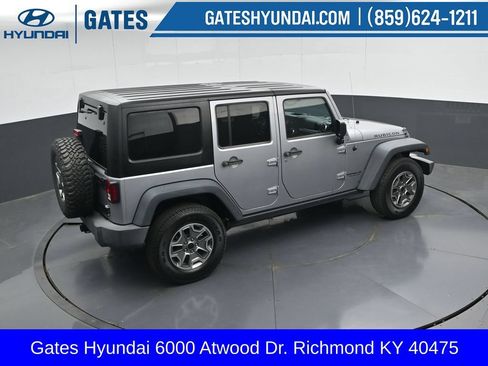 Used 2015 Jeep Wrangler Unlimited Rubicon w/ Max Tow Package AWD/4WD image 36