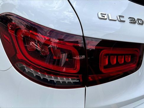 Certified 2021 Mercedes-Benz GLC 300 4MATIC image 32