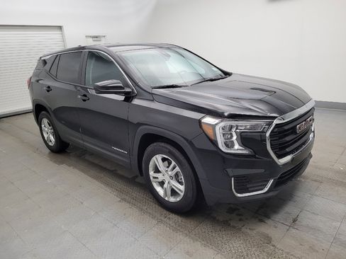 Used 2022 GMC Terrain SLE image 11