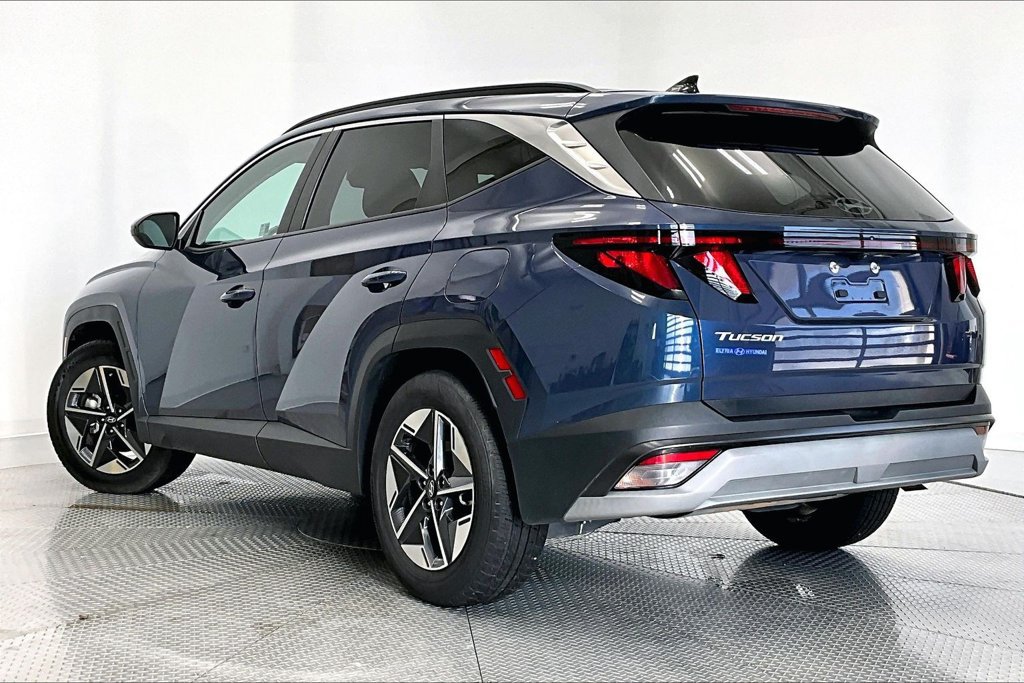 Used 2025 Hyundai Tucson SEL FWD image 12